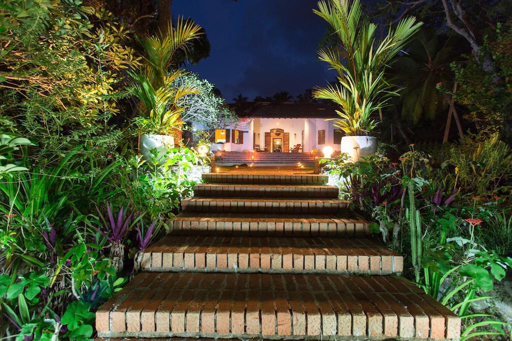 Templeberg Bed & Breakfast Walahanduwa Ngoại thất bức ảnh
