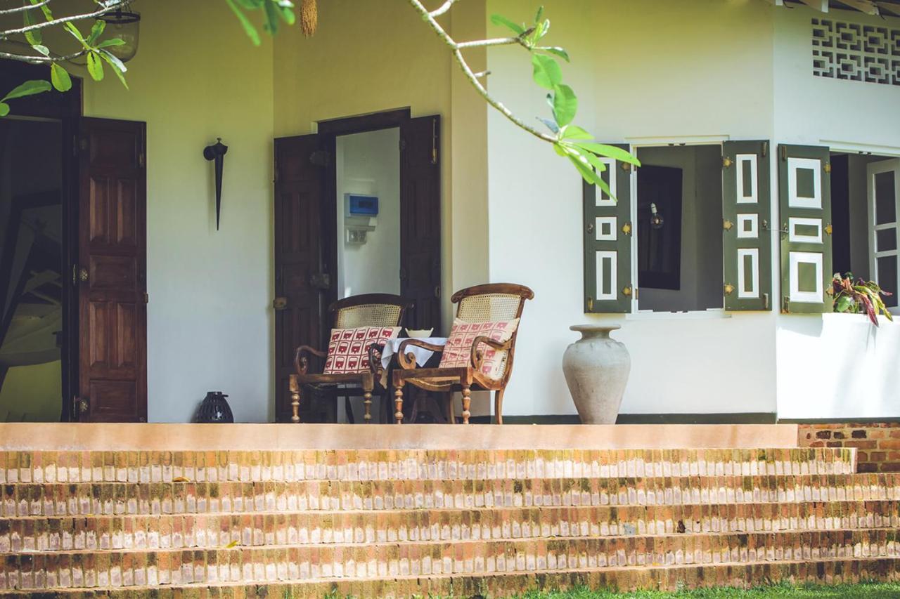 Templeberg Bed & Breakfast Walahanduwa Ngoại thất bức ảnh