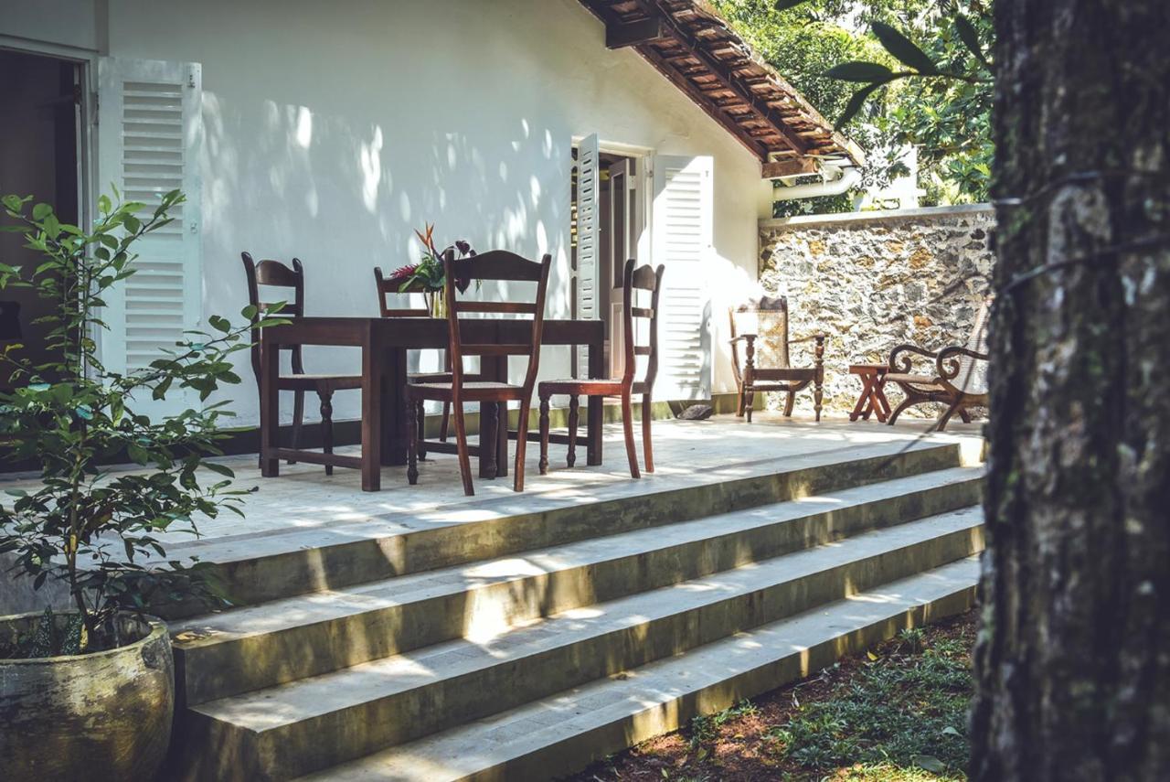 Templeberg Bed & Breakfast Walahanduwa Ngoại thất bức ảnh